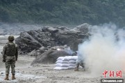 事业算命西藏军区某部高原峡谷实弹射击 锤炼实战能力