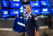 事业算命尾盘：美股小幅上扬 标普指数上涨约0.3%